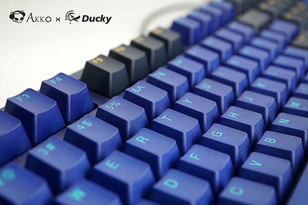 Akko X Ducky发布Horizon地平线机械键盘