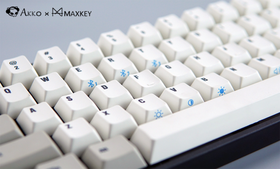 Akko联合MAXKEY推出TADA68 PRO蓝牙双模机械键盘