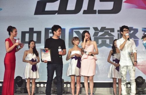 Angelababy、若风、Sky合体亮相WCA2015中国区资格赛
